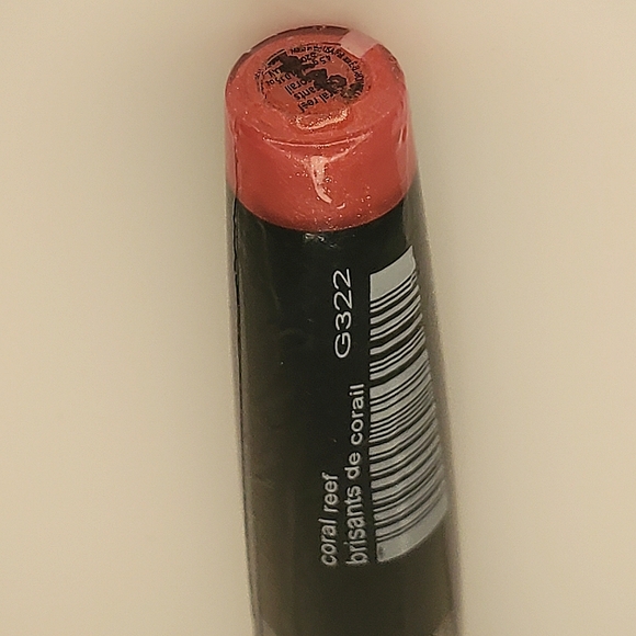 Avon Glazewear Sparkle Lip Gloss in 'Coral Reef' - Picture 2 of 3